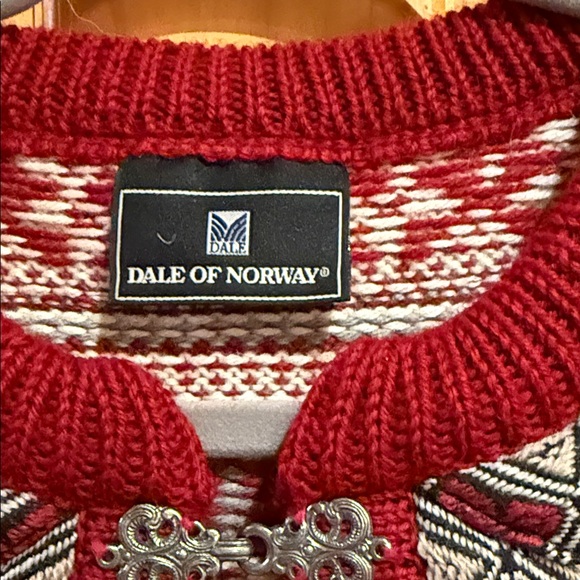 Dale of Norway Red and White Faire Isle Patterned Sweater, Size M - Picture 6 of 15